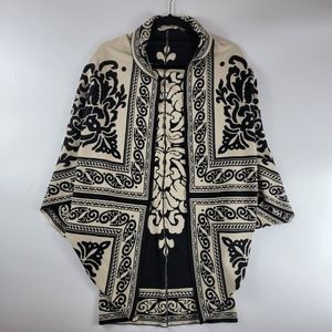 Soft Surroundings Sweater Poncho in Black & Tan, OS